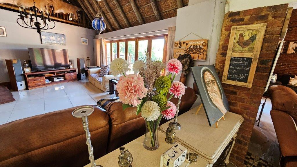 8 Bedroom Property for Sale in Skeerpoort North West